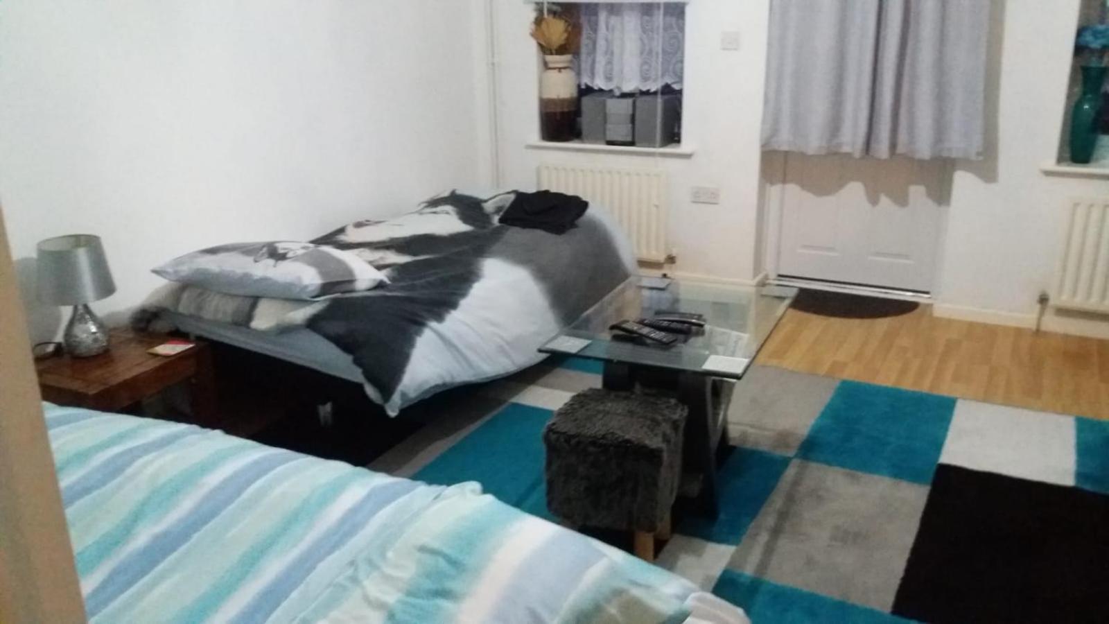 Spacious Double Room Located Within Walking Distance To Seaside And Town Dover Bagian luar foto